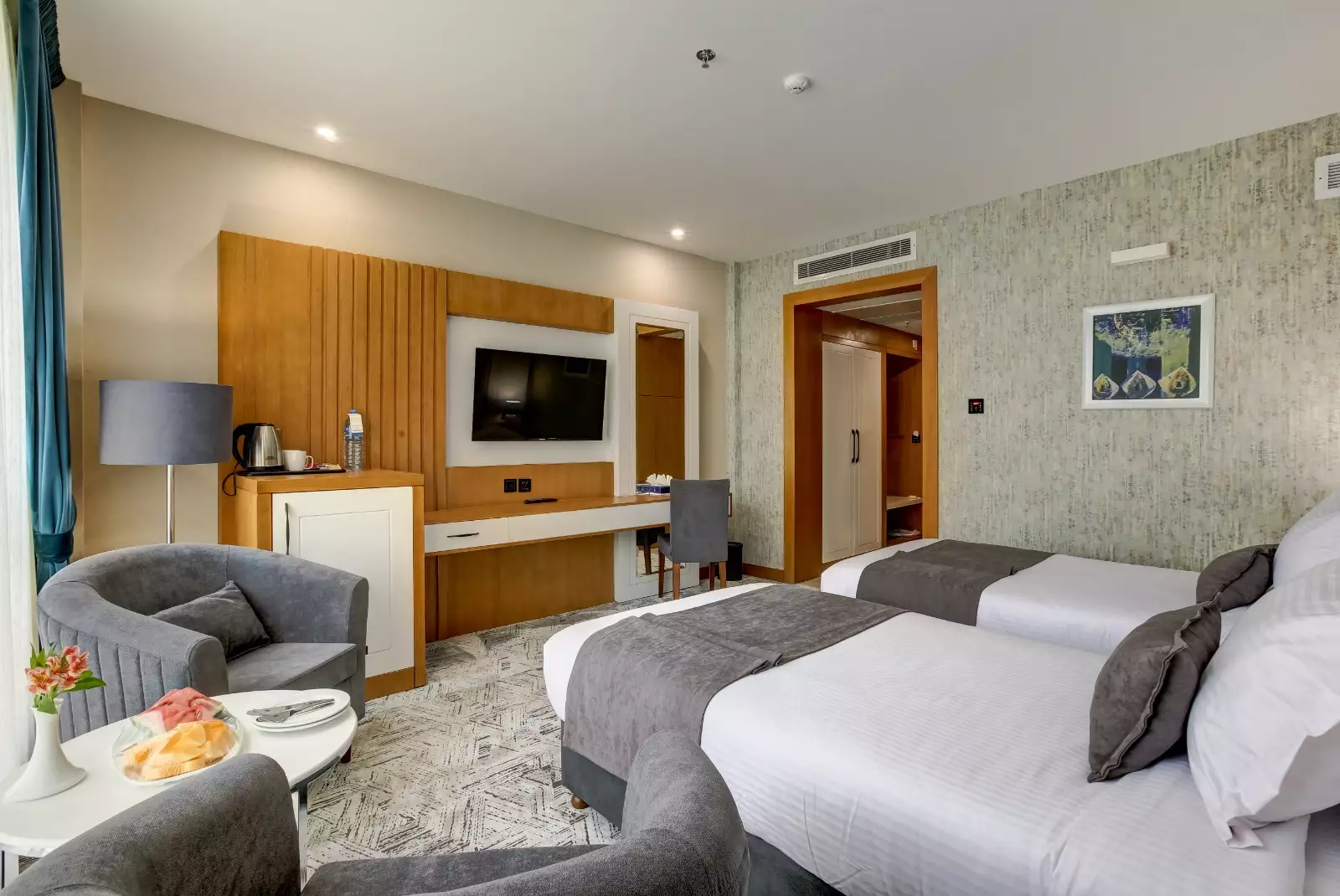 Alibaba https://cdn.alibaba.ir/ostorage/hotel-accommodation-images/6846b1d2a1e6f83605b736e6_توئین 2.webp